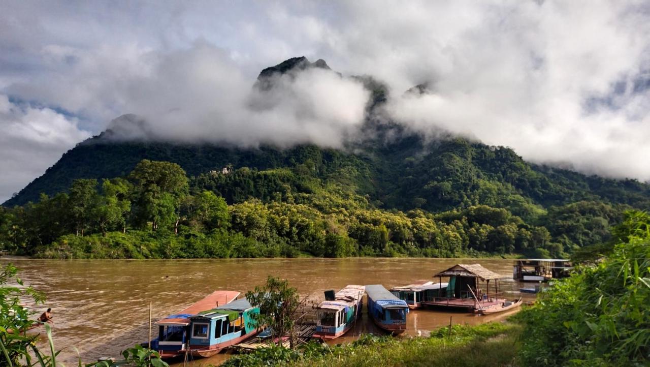 Arthith Guesthouse Nong Khiaw Luaran gambar