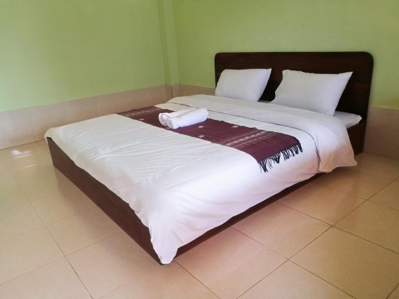 Arthith Guesthouse Nong Khiaw Luaran gambar
