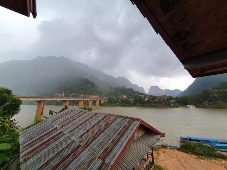 Arthith Guesthouse Nong Khiaw Luaran gambar